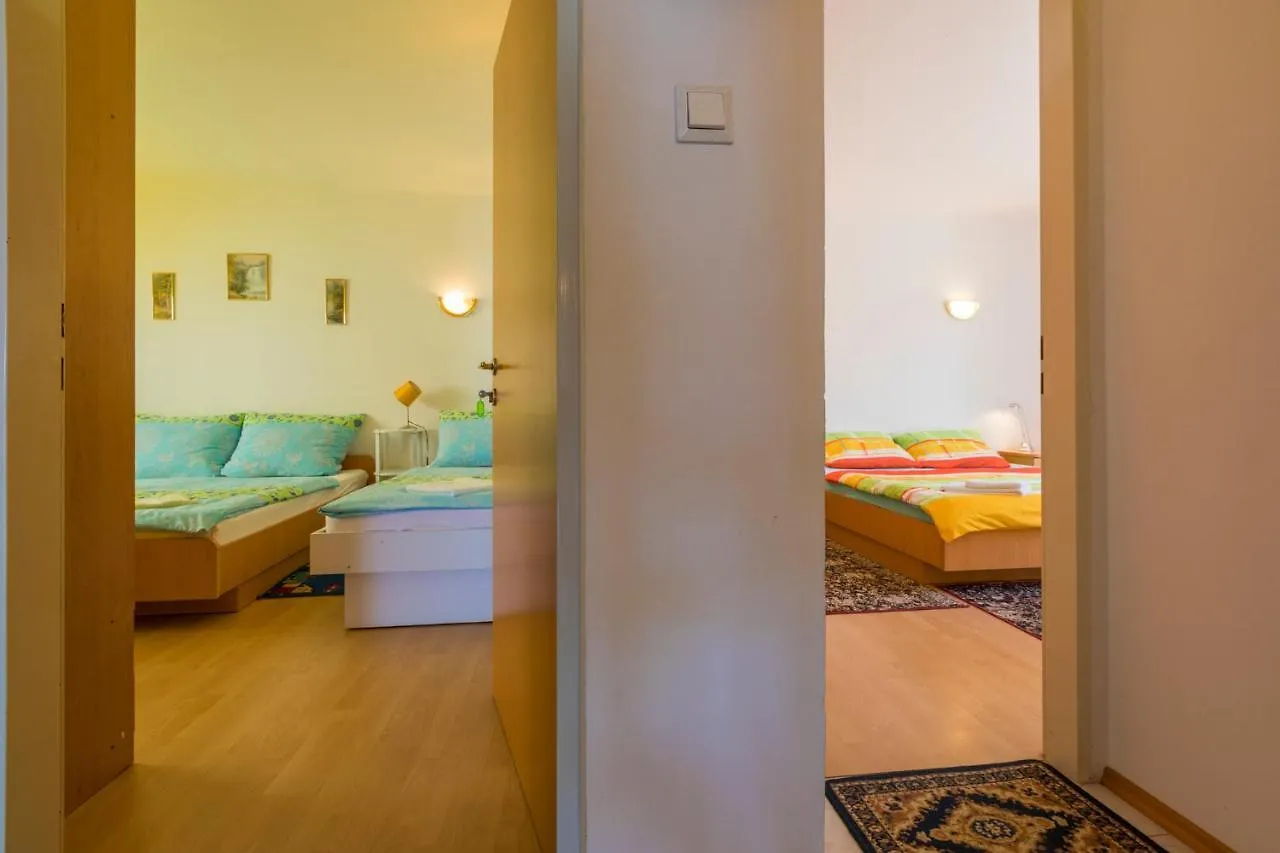 Apartments In Dramalj 41530