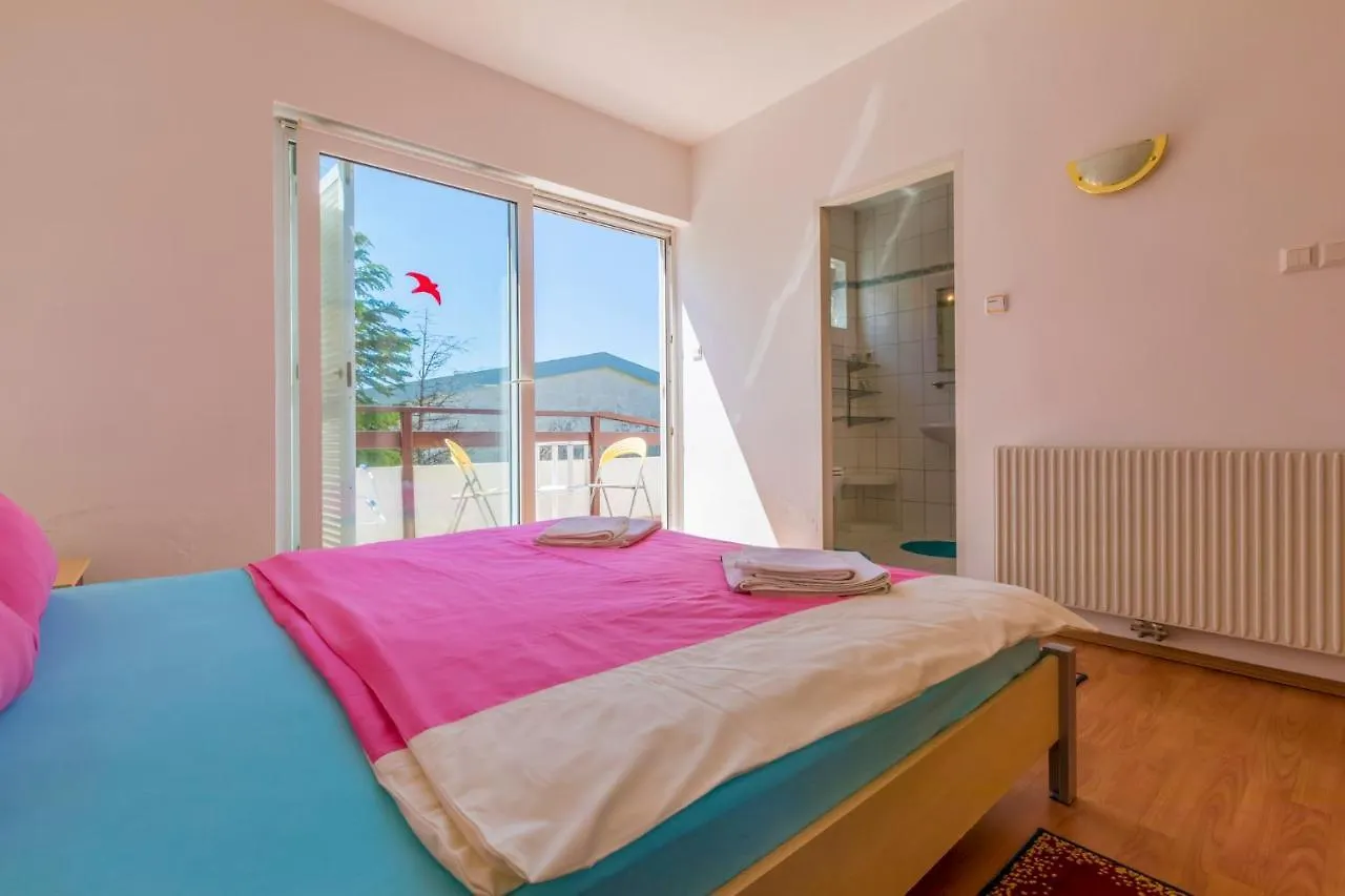 Apartments In Dramalj 41530
