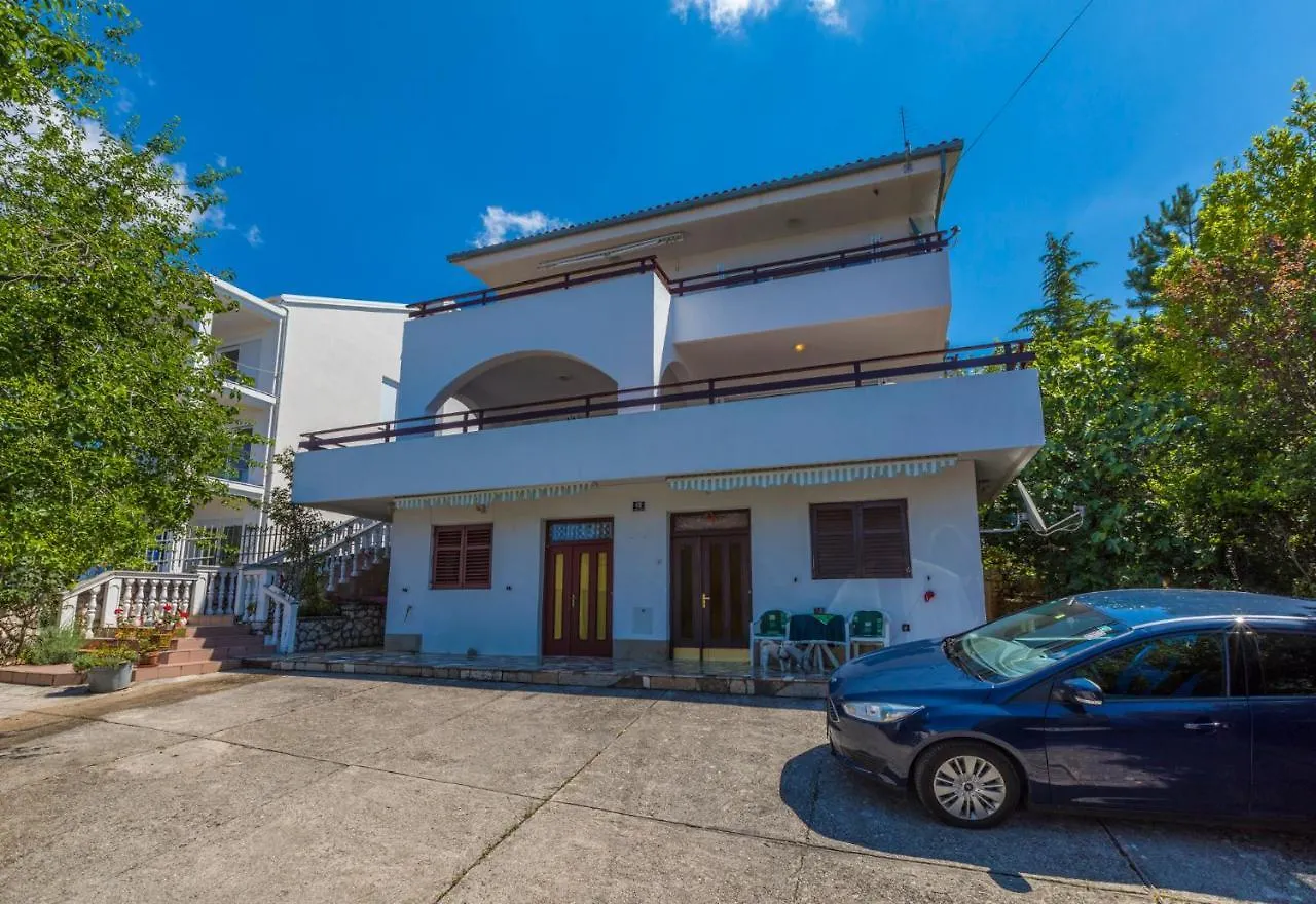 Apartments In Dramalj 41530
