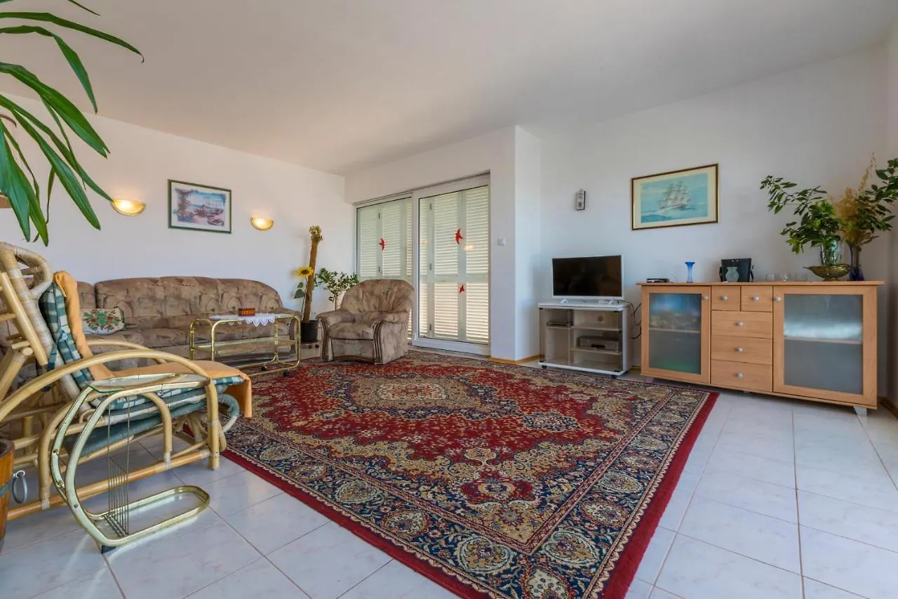 Apartments In Dramalj 41530 Croatia