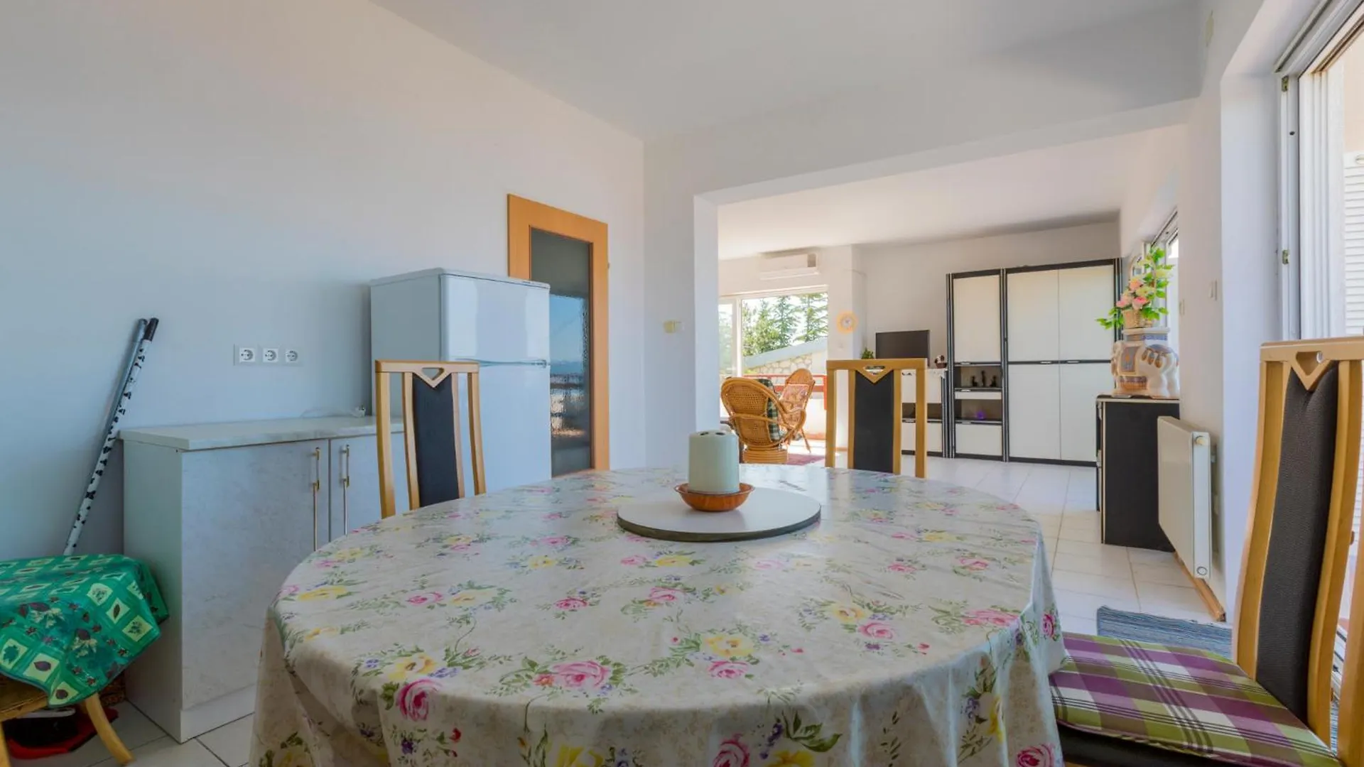 Apartments In Dramalj 41530